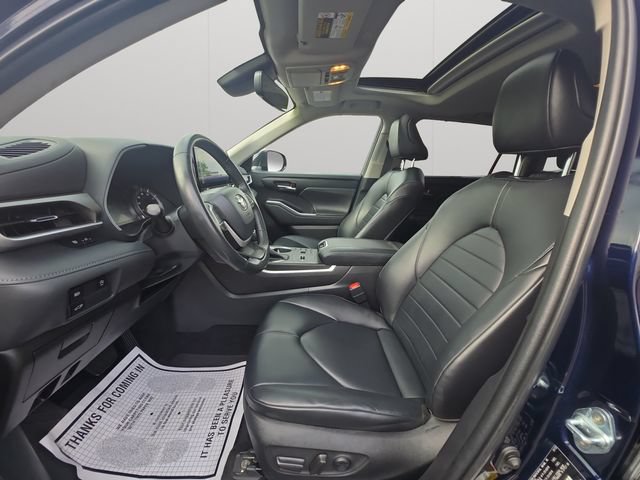 Used 2023 Toyota Highlander XLE FWD image 10