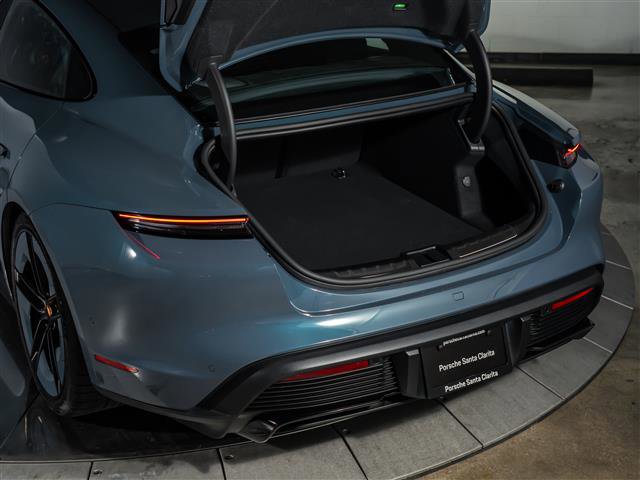 New 2026 Porsche Taycan GTS image 31