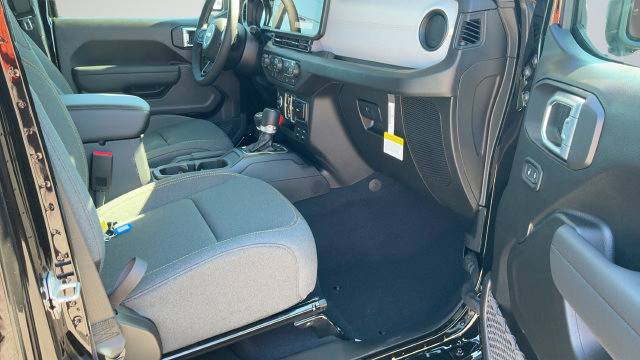 New 2027 Jeep Gladiator Sport AWD/4WD image 21