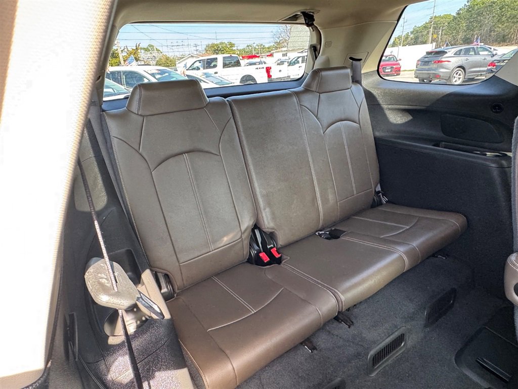 Used 2015 GMC Acadia SLT w/ Open Road Package image 16