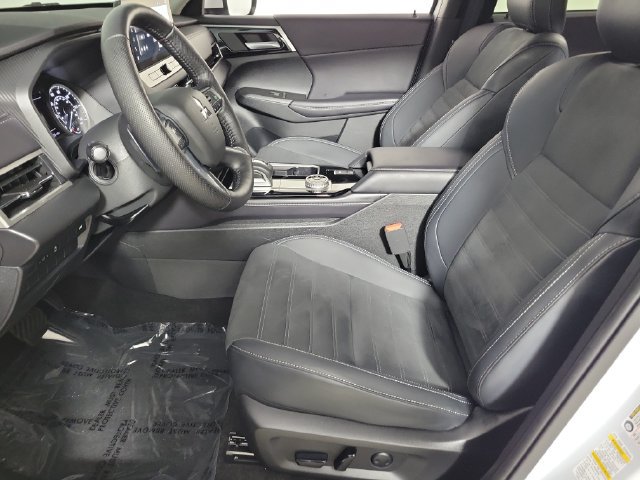 Used 2026 Mitsubishi Outlander SE FWD image 20