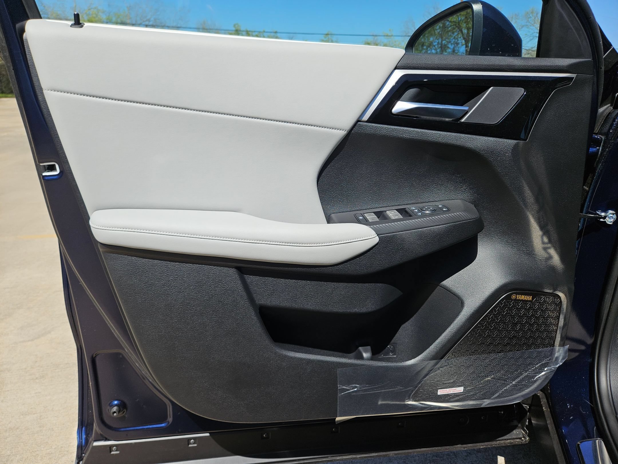 New 2026 Mitsubishi Outlander SE FWD image 11