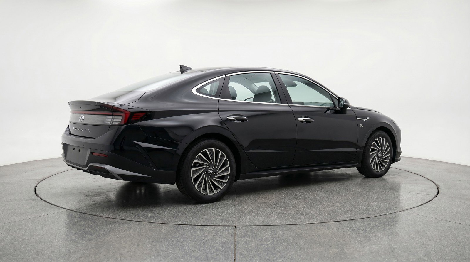 Used 2025 Hyundai Sonata SEL FWD image 9