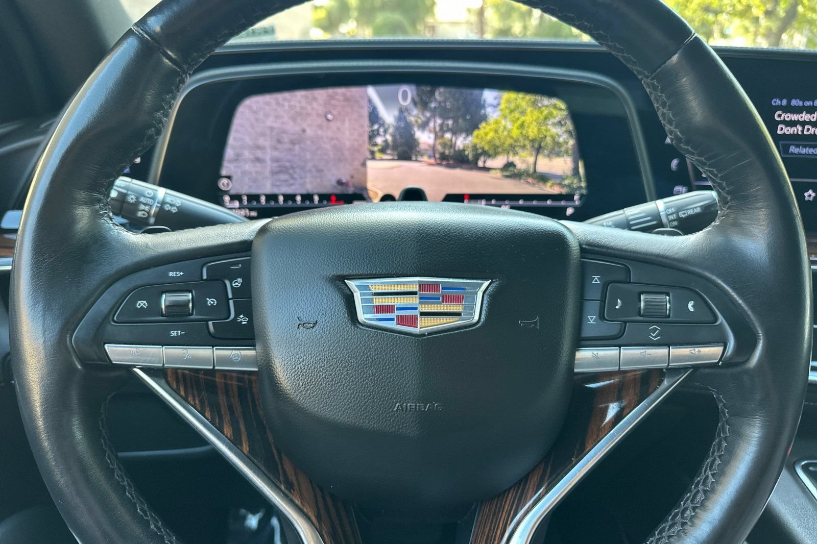 Used 2023 Cadillac Escalade ESV Premium Luxury w/ LPO, Radiant Package AWD/4WD image 24