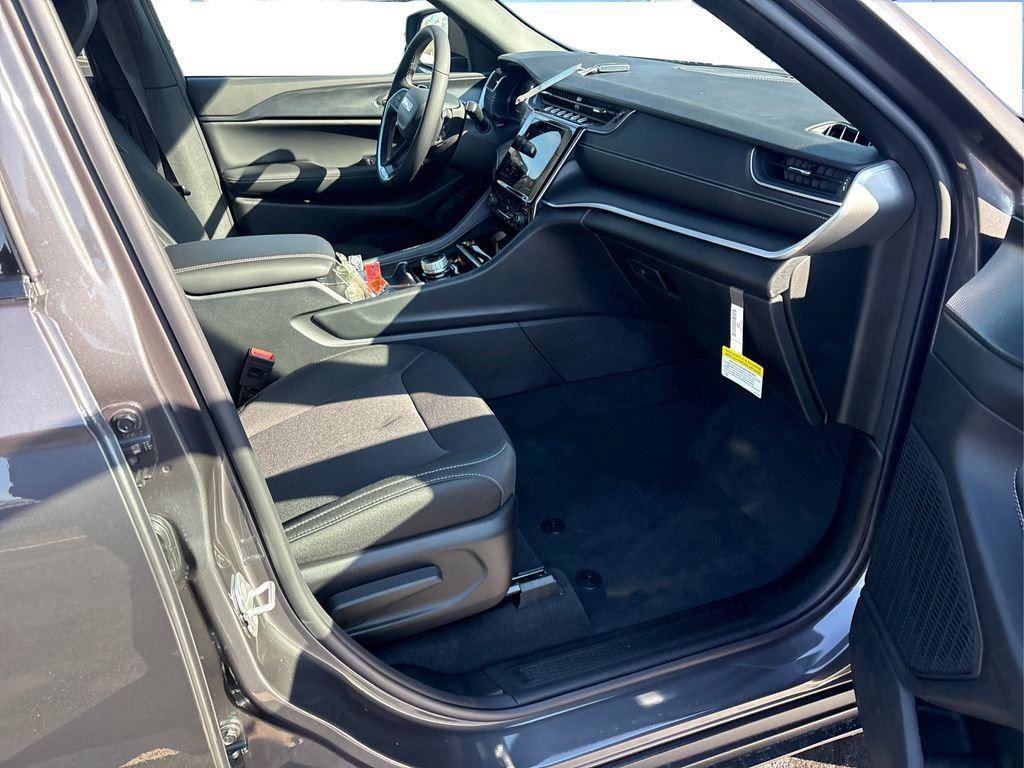 New 2026 Jeep Grand Cherokee L 4WD image 20