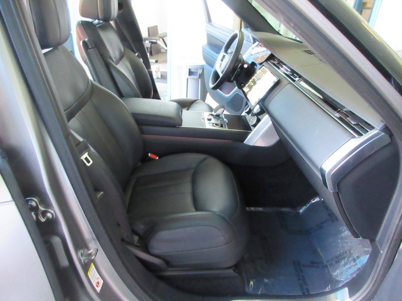Used 2023 Land Rover Range Rover SE AWD/4WD image 23