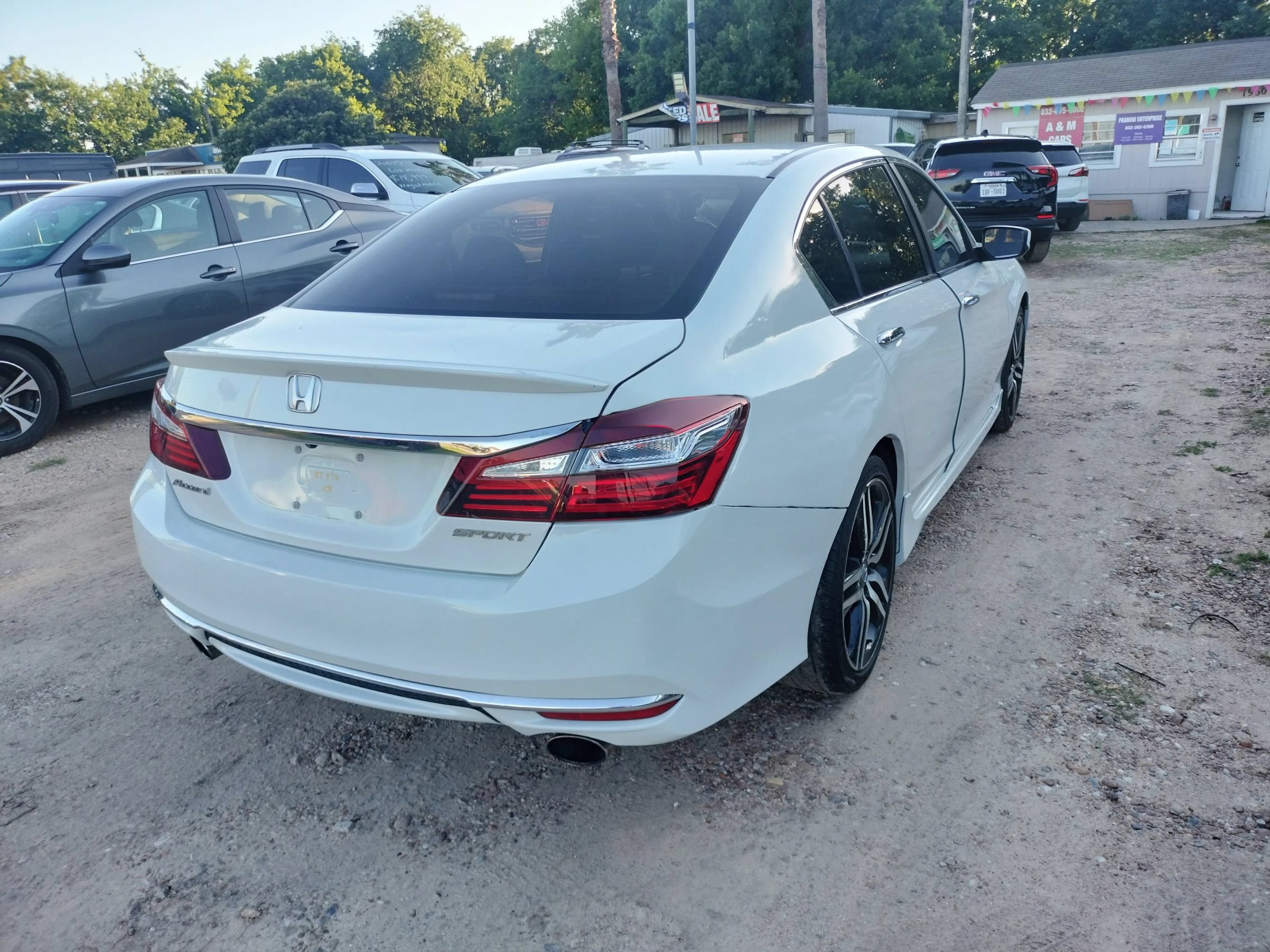 Used 2017 Honda Accord Sport image 5