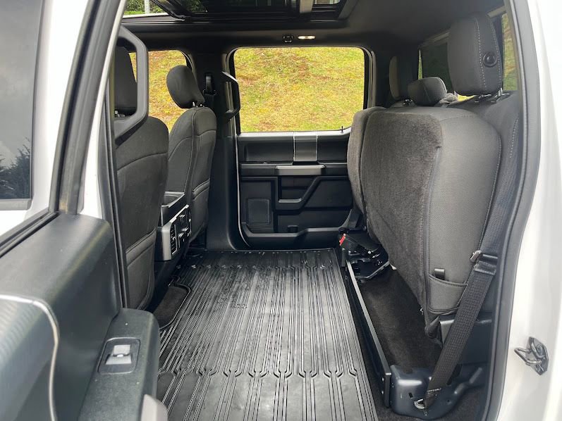 Used 2019 Ford F150 XLT w/ Equipment Group 302A Luxury AWD/4WD image 41