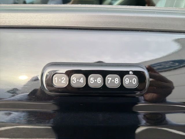 Used 2022 Ford Bronco Wildtrak AWD/4WD image 22