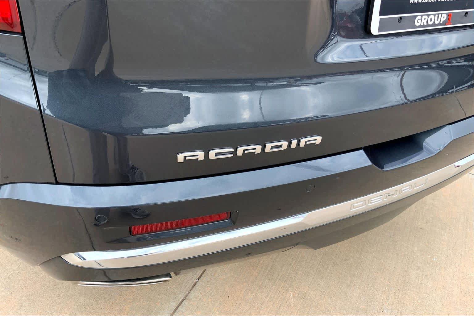 Used 2022 GMC Acadia Denali w/ Denali Technology Package FWD image 27