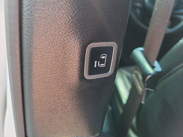 Used 2018 Chrysler Pacifica Touring-L Plus w/ S Appearance Package image 17