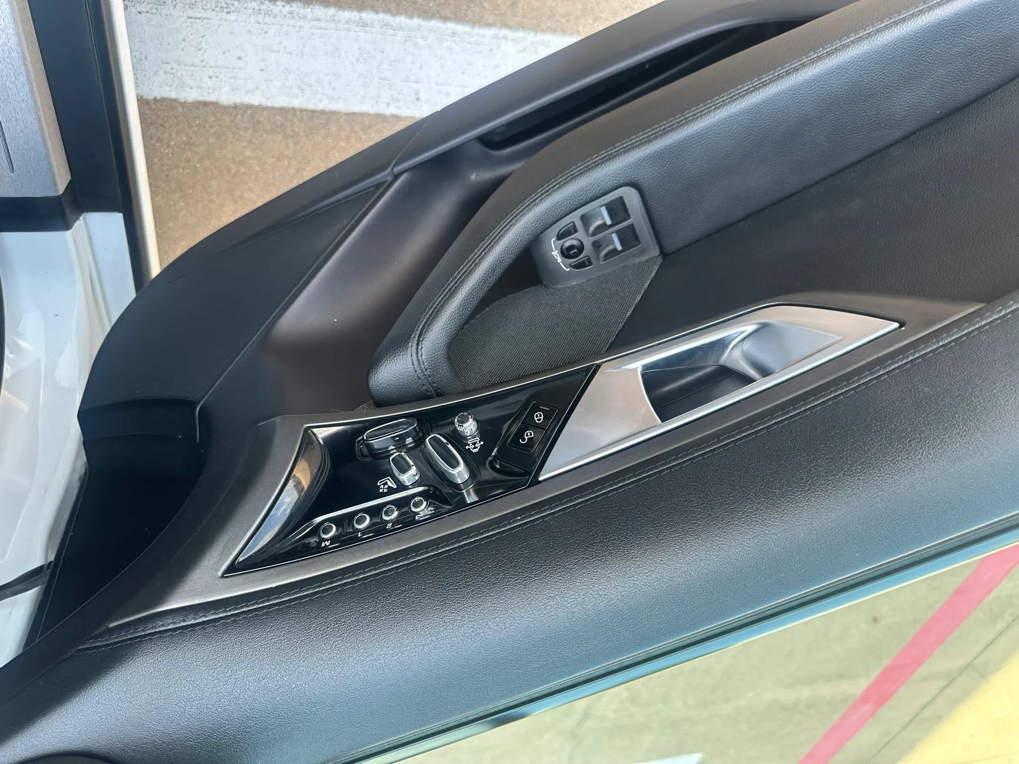 Used 2014 Jaguar F-TYPE S RWD image 27