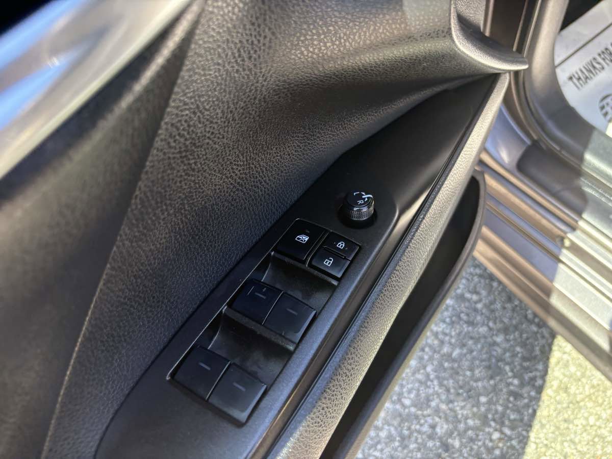 Used 2024 Toyota Camry SE image 23