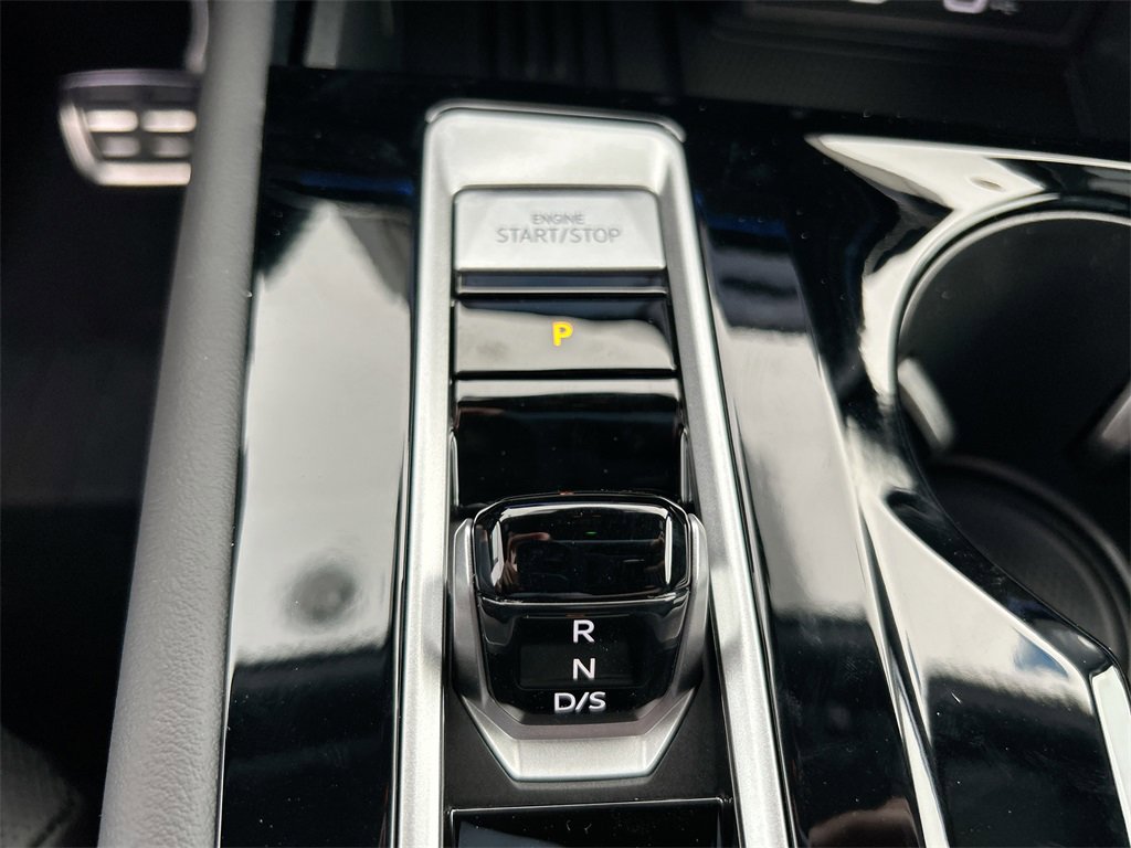 New 2025 Volkswagen Atlas Cross Sport SEL Premium R-Line image 38