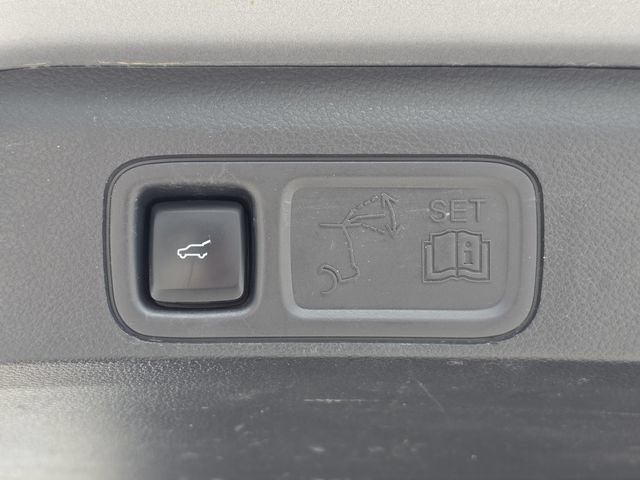 Used 2024 Ford Expedition Max Limited AWD/4WD image 13