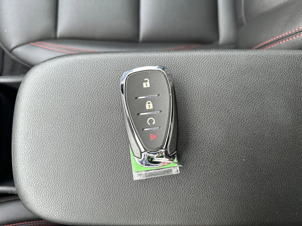 Used 2024 Chevrolet Trax RS w/ Sunroof Package image 21