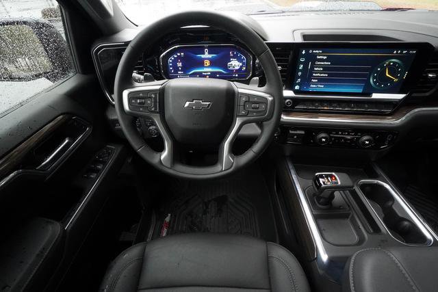 Used 2024 Chevrolet Silverado 1500 LT Trail Boss image 17