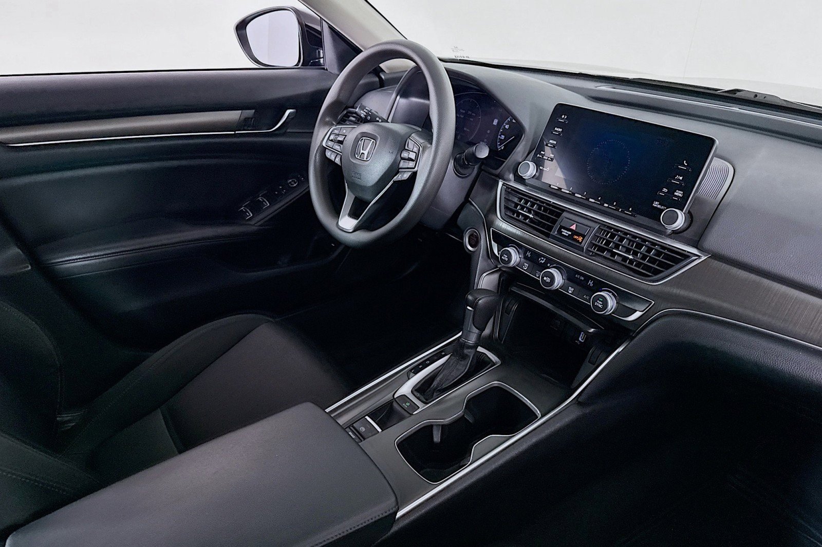 Used 2019 Honda Accord LX image 15