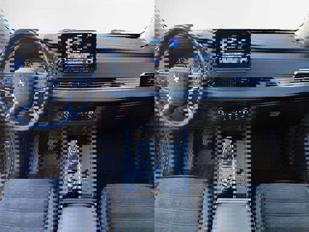 Used 2023 Mitsubishi Outlander SE image 16