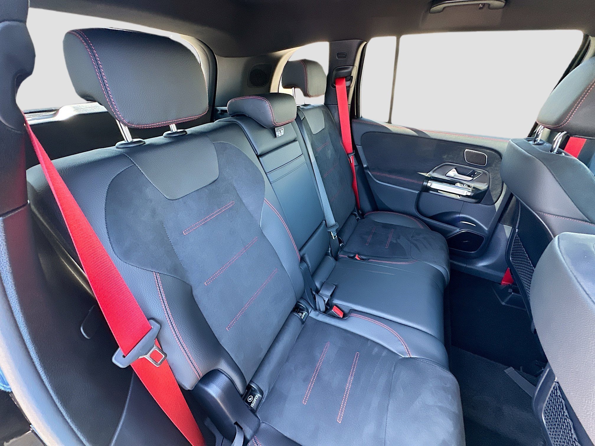 Used 2025 Mercedes-Benz GLB 35 AMG 4MATIC image 25