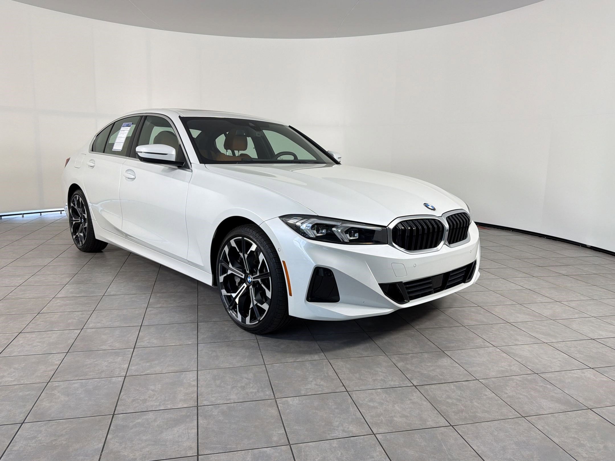 Certified 2025 BMW 330i Sedan RWD image 6