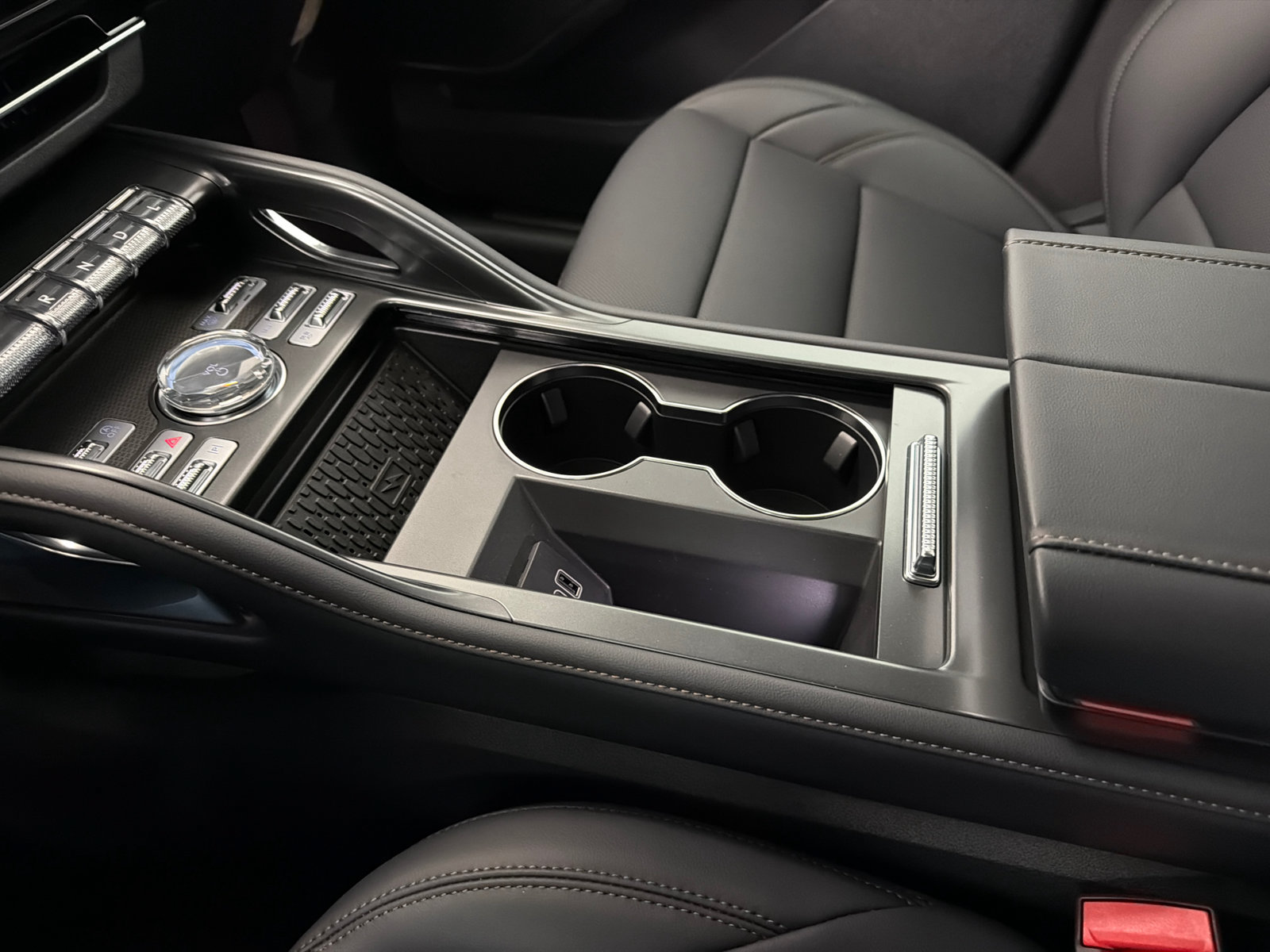 New 2026 Lincoln Nautilus Premier AWD/4WD image 30