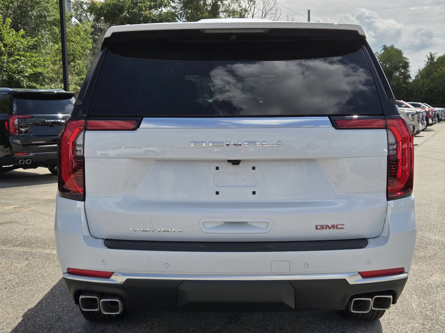 New 2026 GMC Yukon XL Denali w/ Sun & Power Step Package AWD/4WD image 19