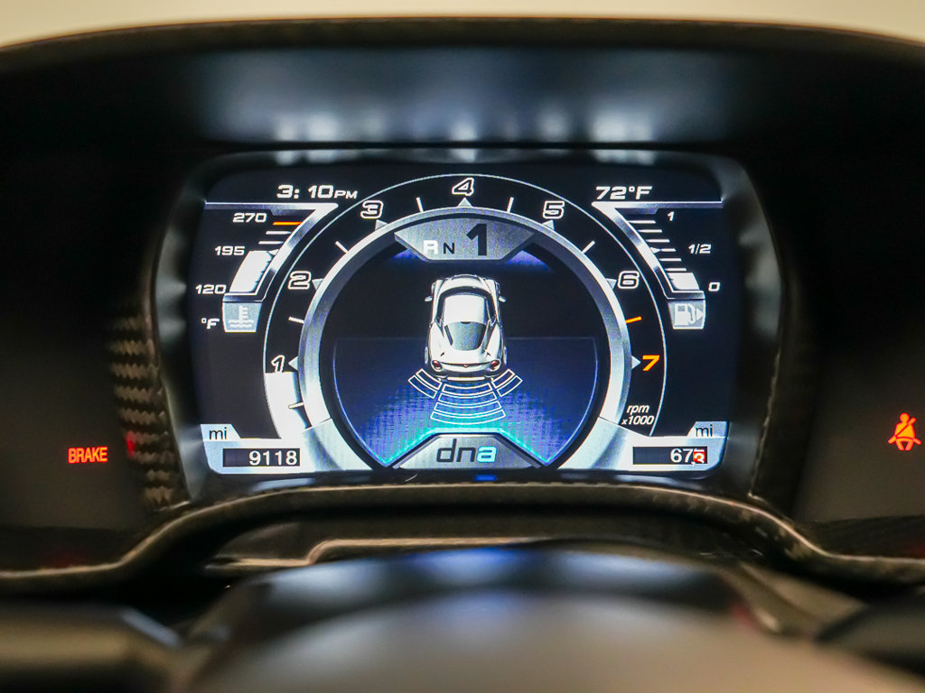 Used 2015 Alfa Romeo 4C Launch Edition w/ Convenience Group RWD image 15