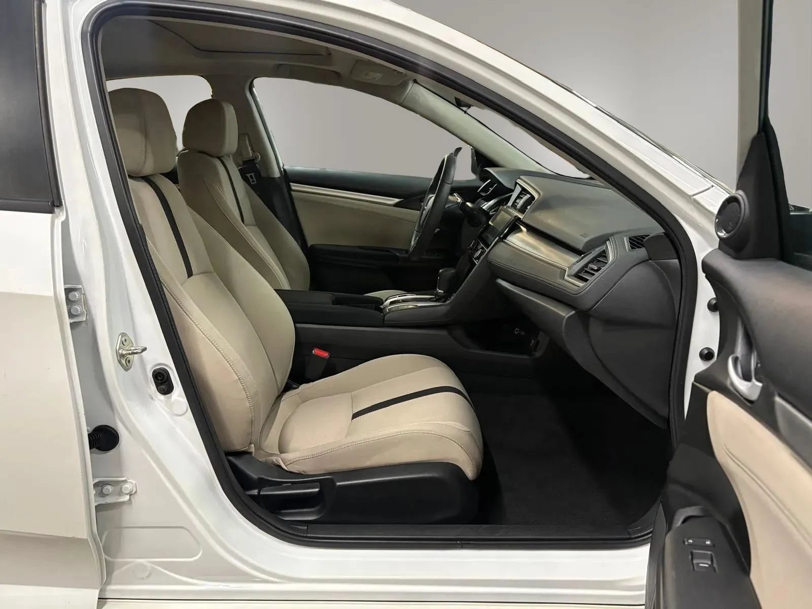 Used 2017 Honda Civic EX image 19
