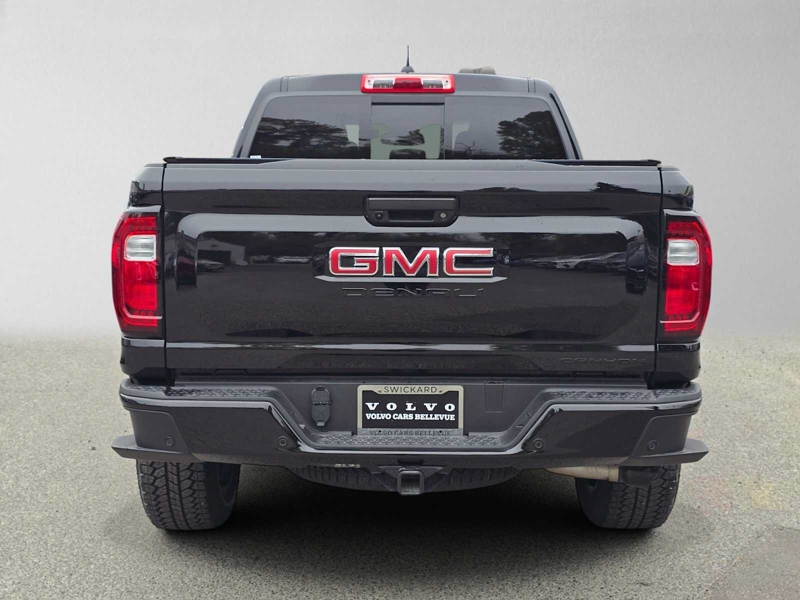Used 2025 GMC Canyon Denali w/ LPO, Denali Black Edition AWD/4WD image 4