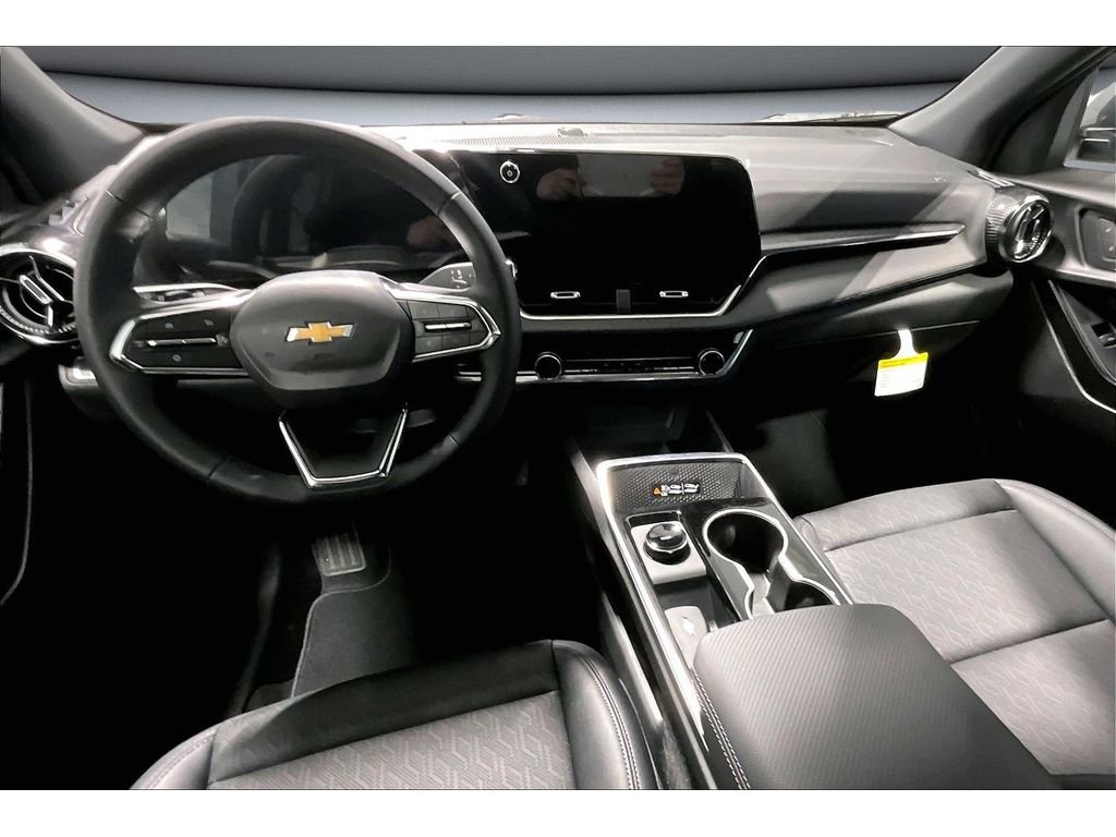 New 2026 Chevrolet Equinox LT w/ Convenience Package II image 6