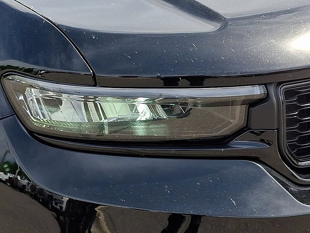 Used 2025 Jeep Grand Cherokee Altitude RWD image 26