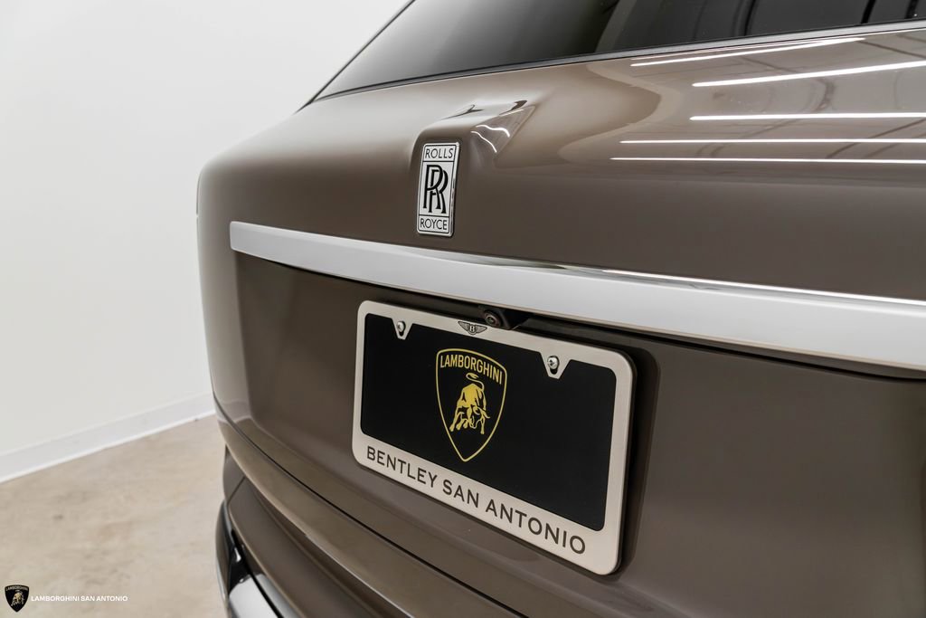 Used 2025 Rolls-Royce Cullinan w/ Dynamic Package image 17