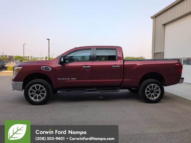 Used 2019 Nissan Titan SV AWD/4WD image 6