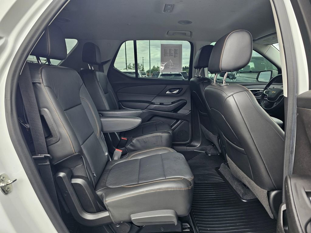 Certified 2020 Chevrolet Traverse LT w/ LT Premium Package FWD image 12