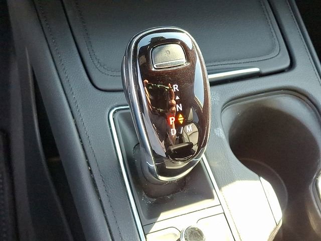 Used 2024 Cadillac XT4 Premium Luxury image 14