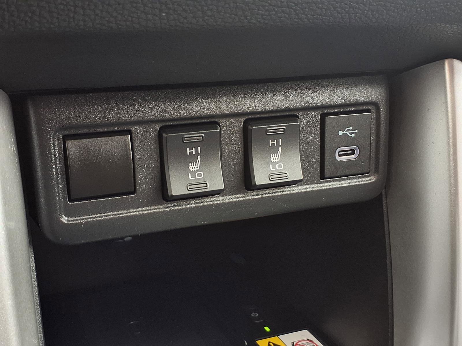 Used 2023 Toyota Corolla Cross XSE w/ Convenience Package AWD/4WD image 11