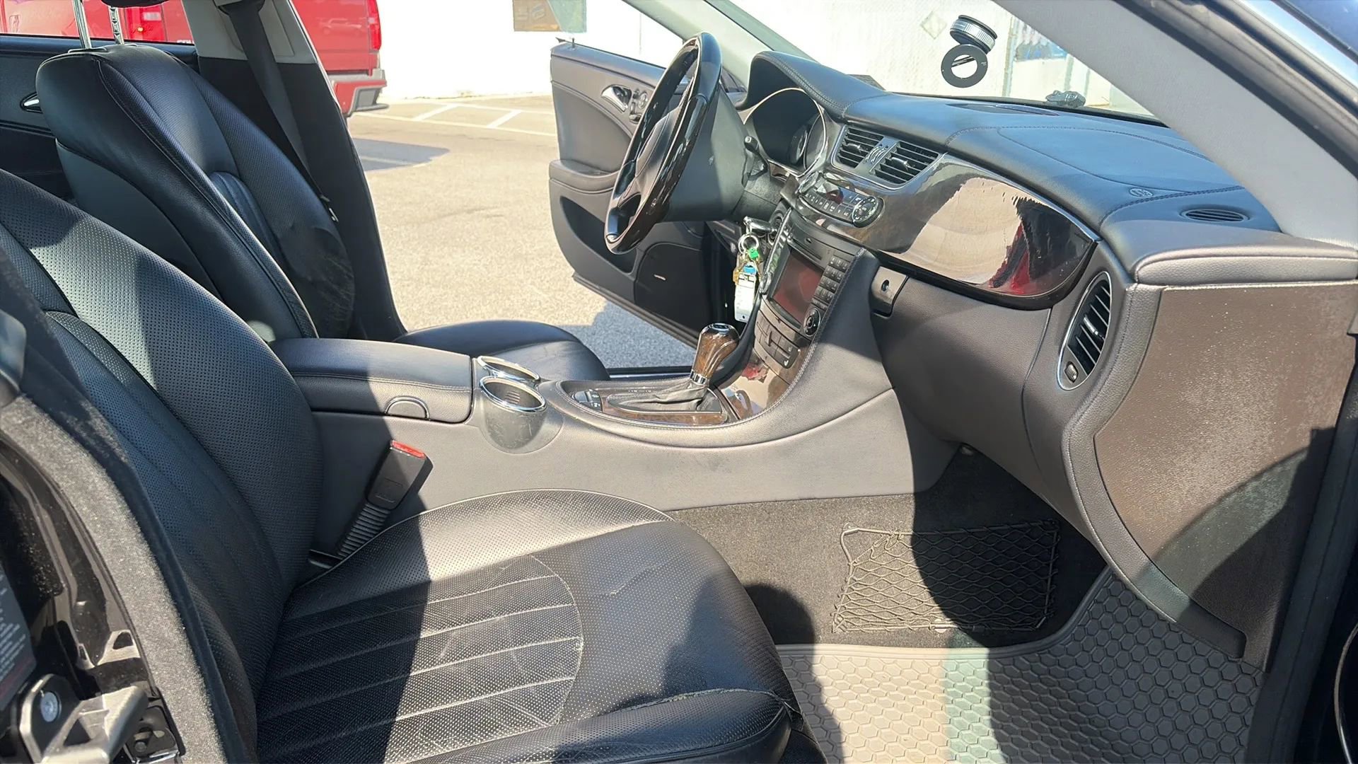 Used 2010 Mercedes-Benz CLS 550 image 39