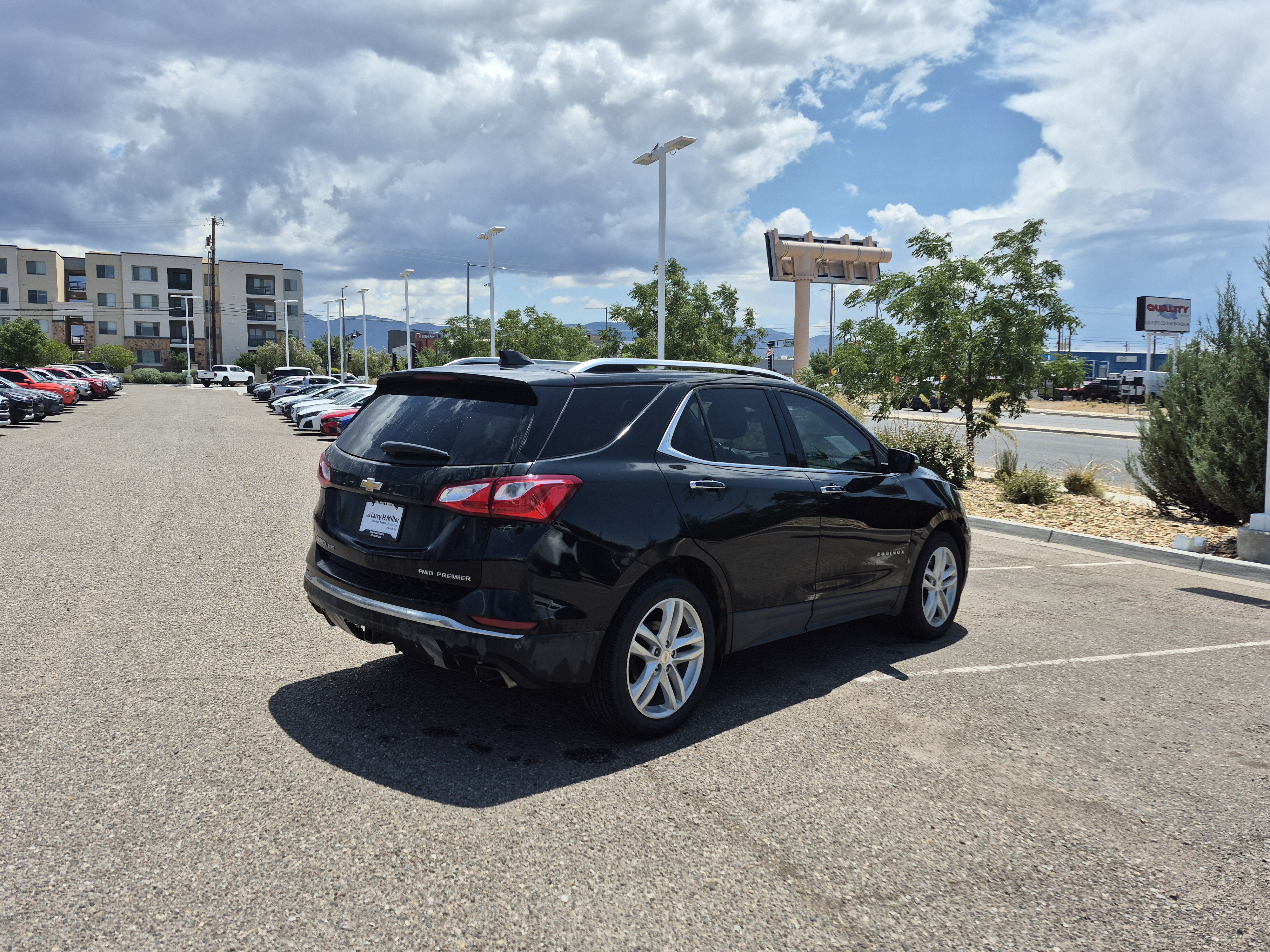 Used 2020 Chevrolet Equinox Premier AWD/4WD image 5