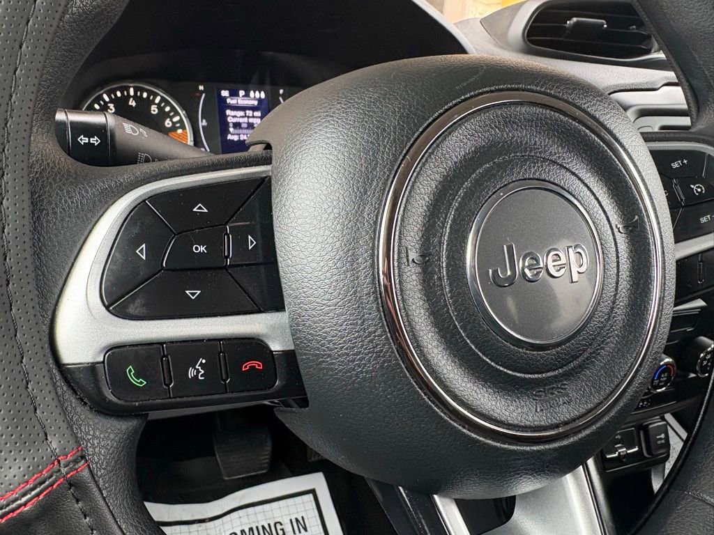 Used 2019 Jeep Renegade Sport image 25