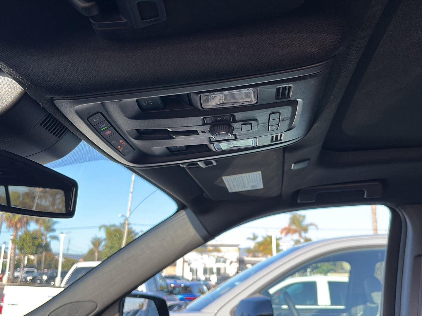 Used 2024 GMC Yukon Denali AWD/4WD image 19
