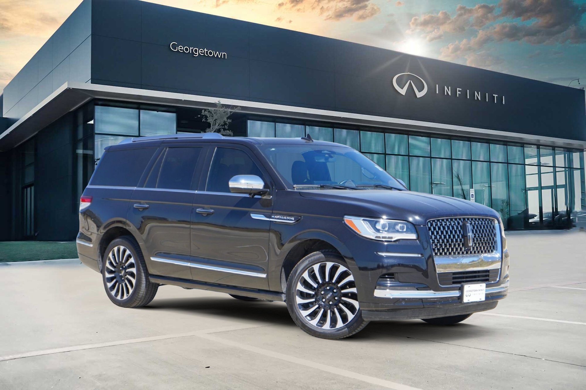 Used 2024 Lincoln Navigator Black Label image 1