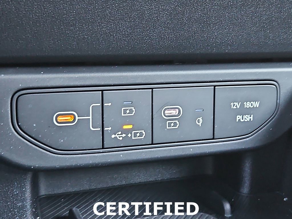 Certified 2025 Kia K4 GT-Line image 18