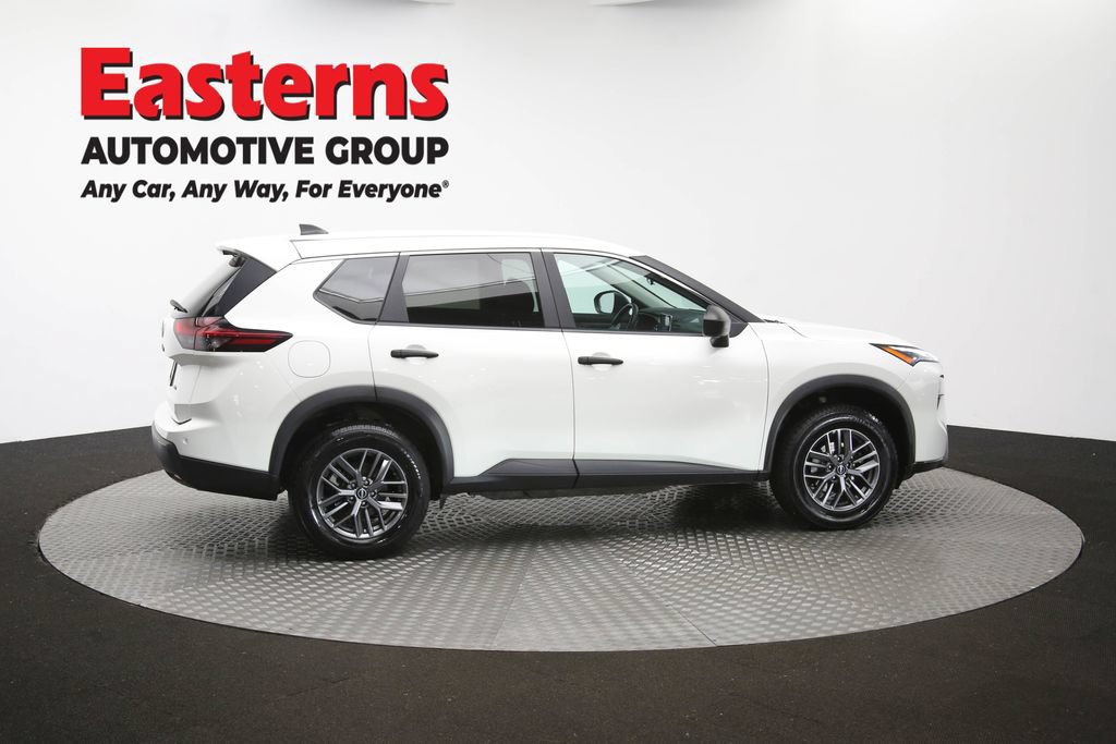 Used 2024 Nissan Rogue S AWD/4WD image 44