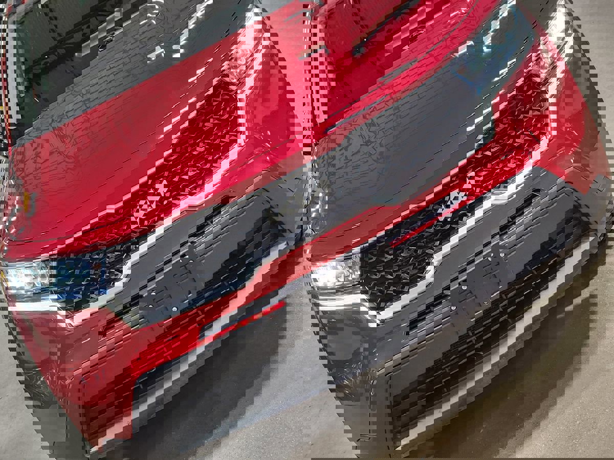 Used 2023 Kia Sorento LX image 19