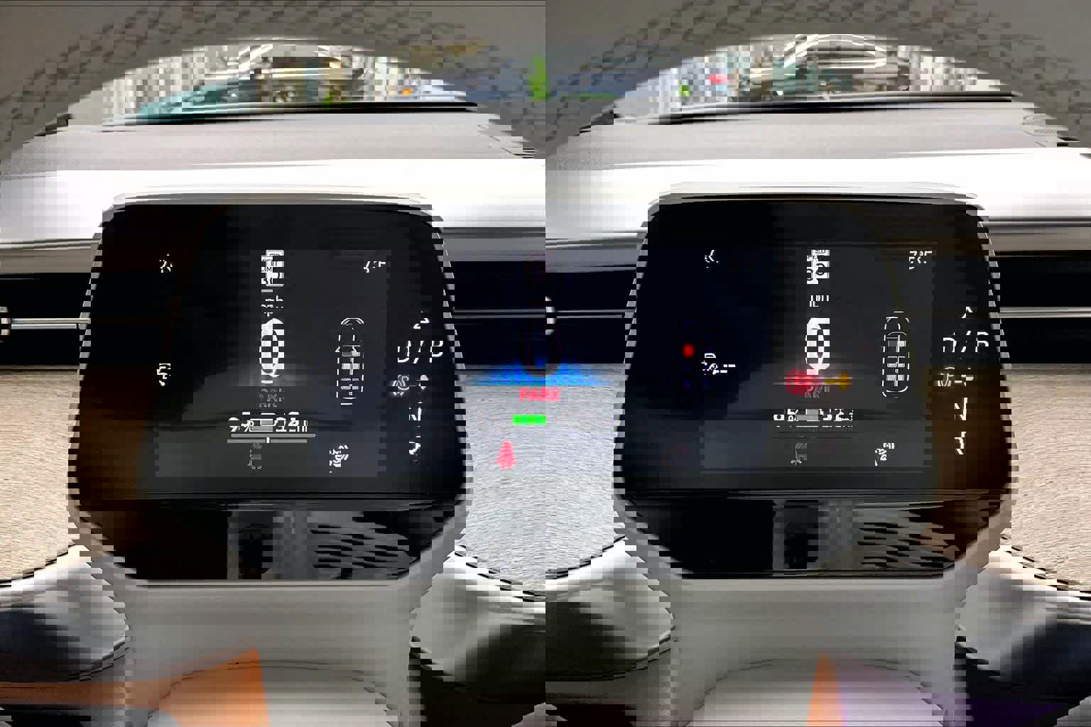 Used 2025 Volkswagen ID. Buzz 1st Edition image 26