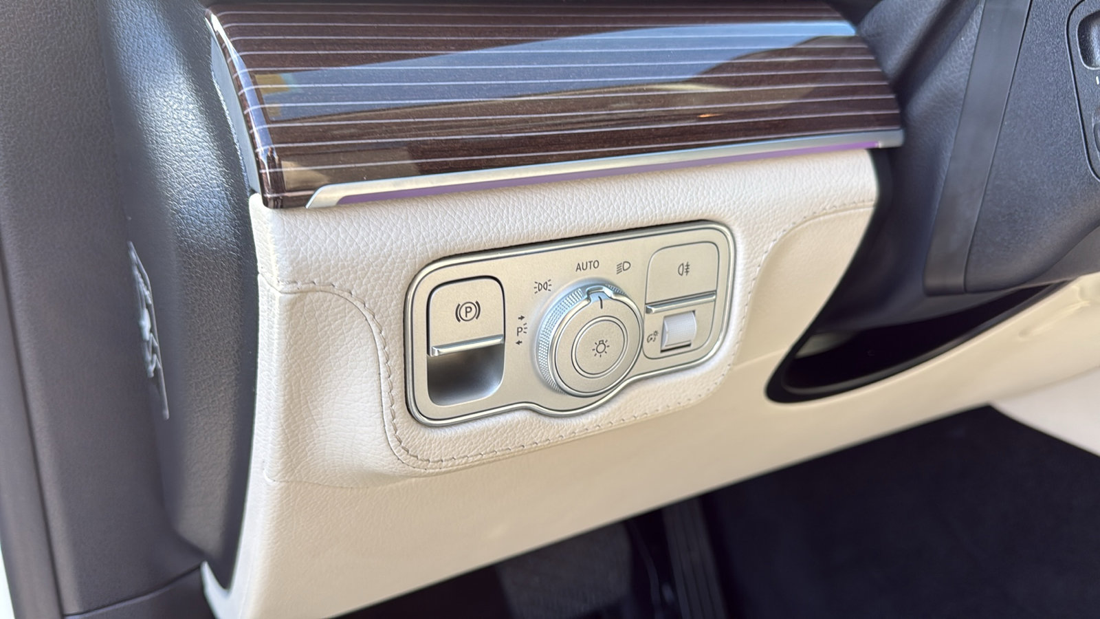 Used 2023 Mercedes-Benz GLE 450 4MATIC image 12