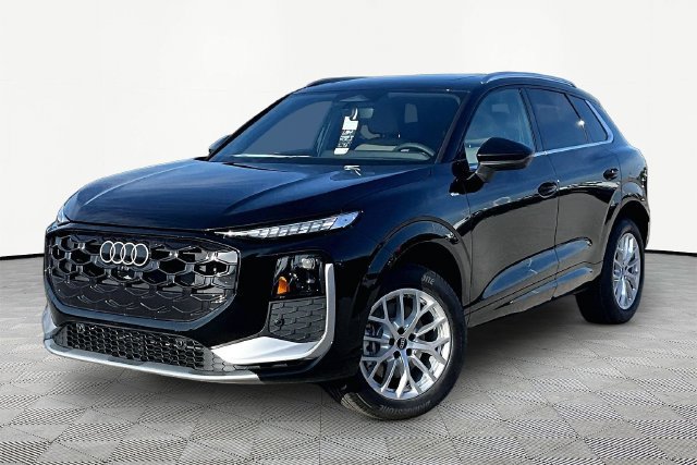 New 2026 Audi Q3 quattro 2.0T AWD/4WD image 1