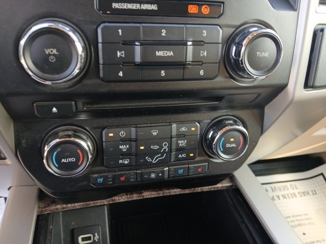 Used 2017 Ford F250 Lariat w/ Chrome Package AWD/4WD image 17