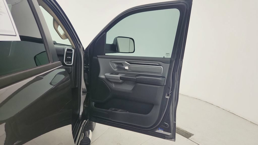 Used 2019 RAM 1500 Big Horn RWD image 24